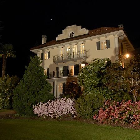 B&B Le Camelie Domodossola Bagian luar foto